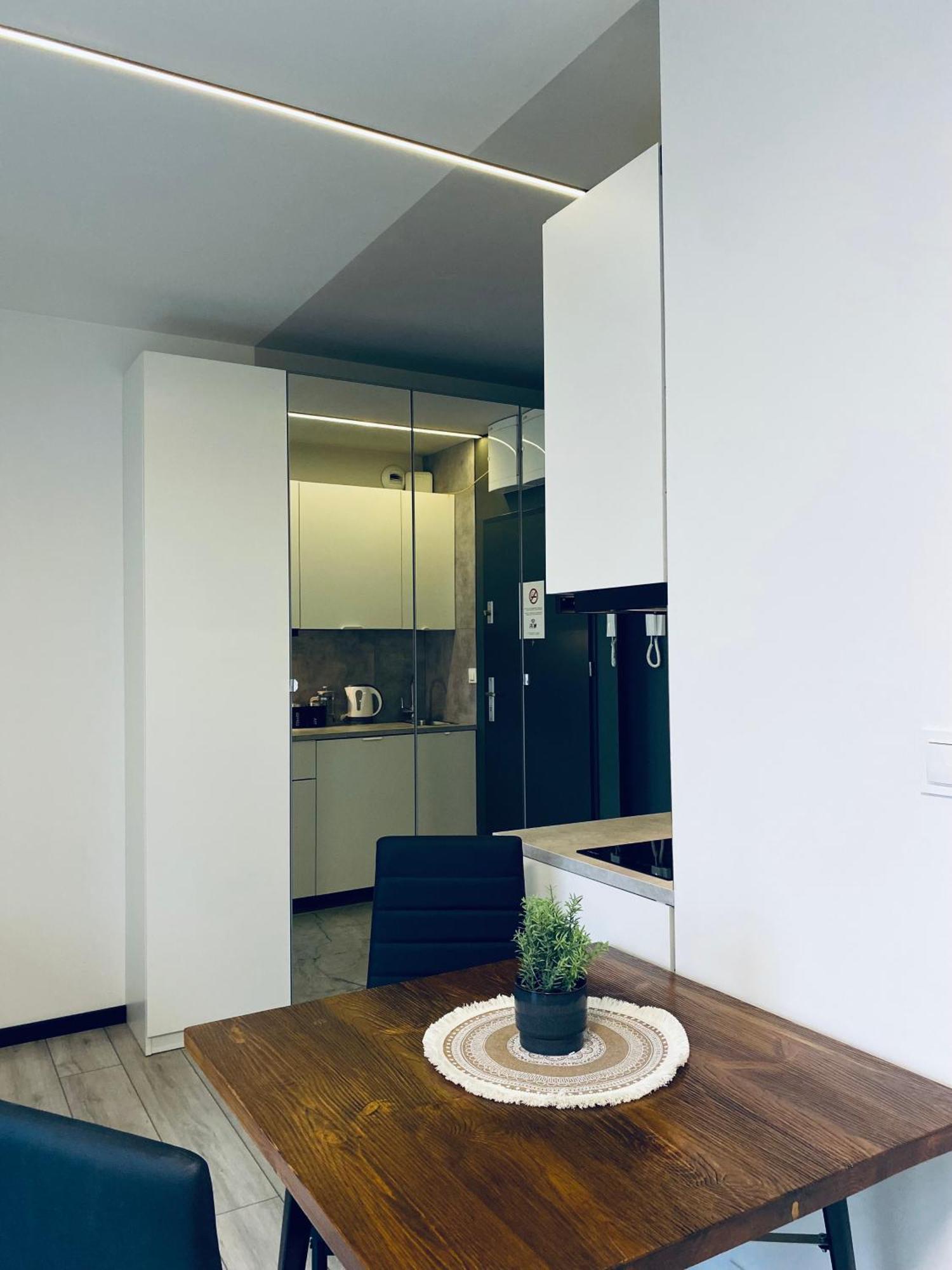 Enes Apartments Legnicka Street 59D Breslavia Esterno foto
